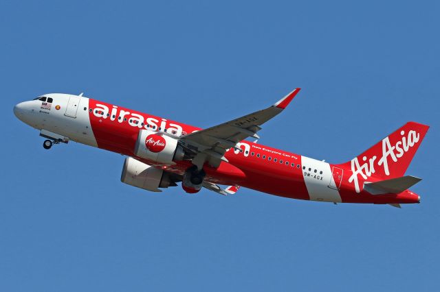 Airbus A320 (9M-AGX)