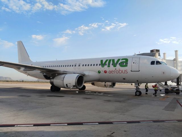 Airbus A320 (9H-SWM)