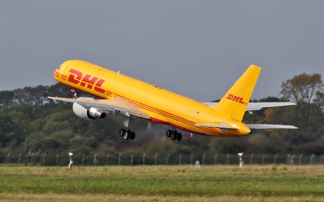 Boeing 757-200 (D-ALEO) - dhl b757-2q8 d-aleo dep shannon 24/9/17.