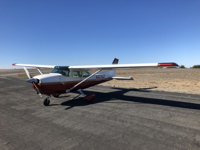 Cessna Skyhawk (N62GK) - N62GK on Catalina Island, CA