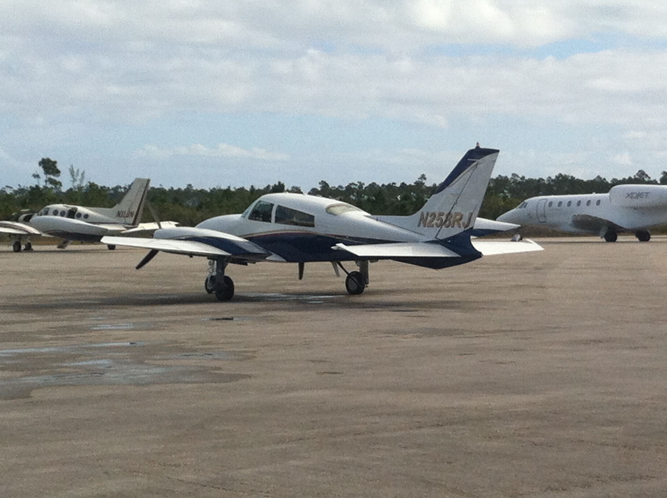 Cessna 310 (N258RJ)