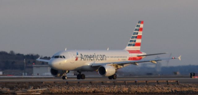 Airbus A319 (N768US)