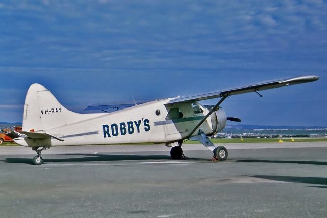 VH-RAY — - ROBBYS - DE HAVILLAND CANADA DHC-2 BEAVER MK1 - REG : VH-RAY (CN 1060) - PARAFIELD ADELAIDE SA. AUSTRALIA - YPPF (23/7/1969) 35MM SLIDE CONVERSION USING A LIGHTBOX AND A NIKON L810 DIGITAL CAMERA IN THE MACRO MODE.