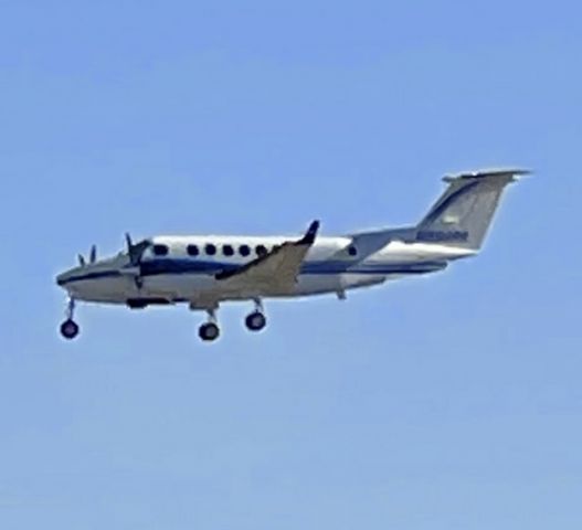 Beechcraft Super King Air 350 (N989RR)