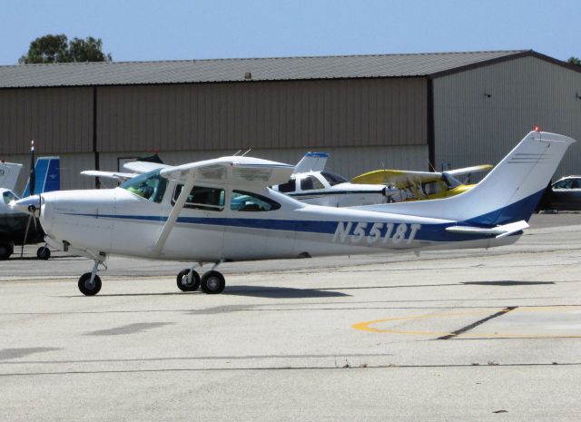 Cessna Skylane (N5518T) - Taxiing at Fullerton