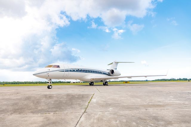 Bombardier Global Express (N48WG)