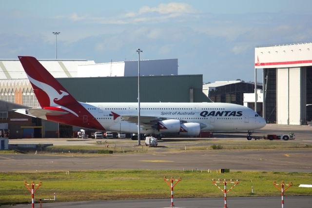 Airbus A380-800 (VH-OQF)