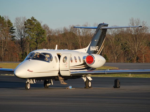 Beechcraft Beechjet (N444FL) - FLIGHT OPTIONS LLC at KJQF - 12/18/12