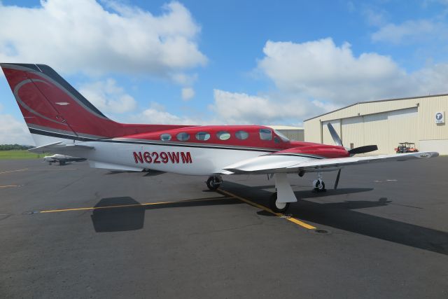 Cessna 421 (N629WM)