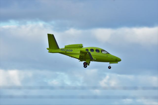 Cirrus Vision SF50 (N616DP)