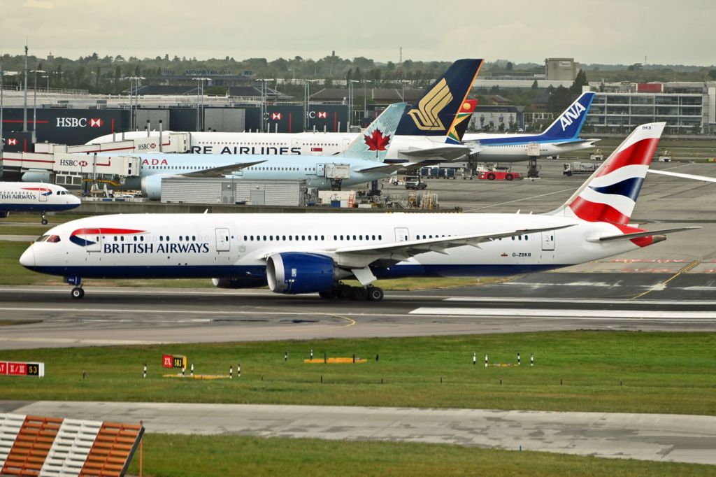 Boeing 787-9 Dreamliner (G-ZBKB)