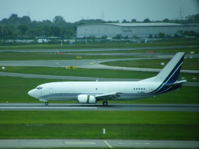 Boeing 737-700 (G-JMCL) - G-JMCL B737F SEEN ARRIVING EIDW 21-05-2011