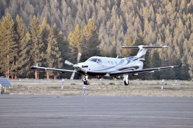 Pilatus PC-12 (N591SS) - Sunset shooting at Truckee, CA