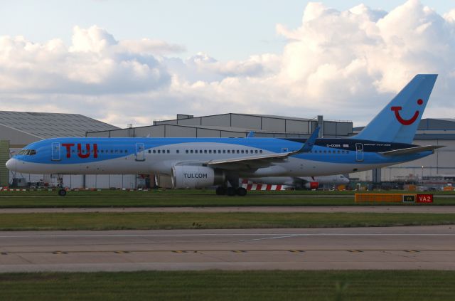 Boeing 757-200 (G-OOBN)