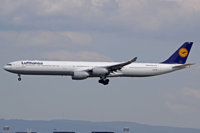 Airbus A340-600 (D-AIHB)