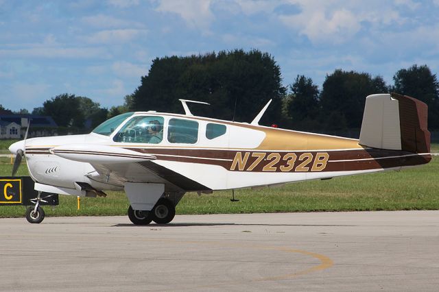 Beechcraft 35 Bonanza (N7232B)