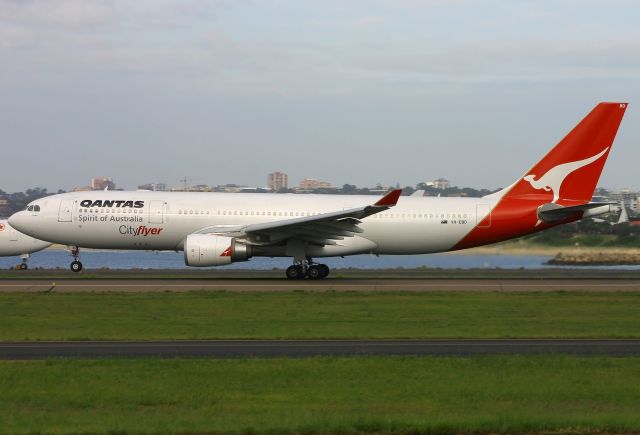 Airbus A330-200 (VH-EBD)