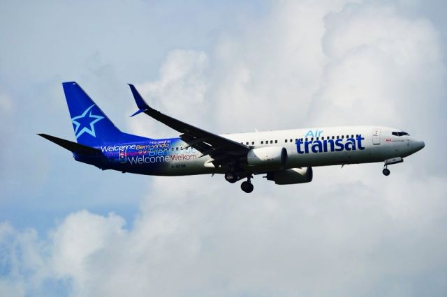 Boeing 737-800 (C-GTQB) - AIR TRANSAT B738 ON FINAL APP AT MDPC AIRPORT!