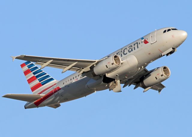 Airbus A319 (N832AW)