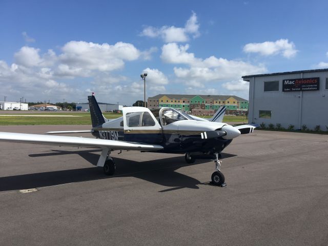 Piper Cherokee Arrow (N3779M)