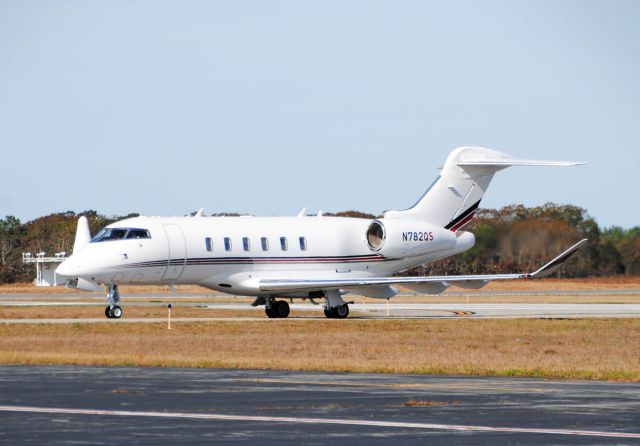 Canadair Challenger 350 (N782QS)