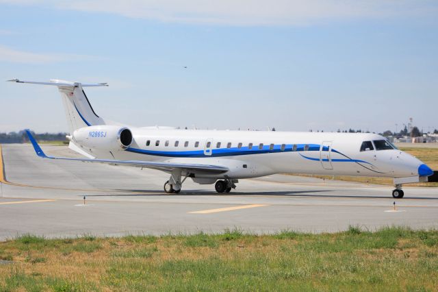 Embraer ERJ-145 (N286SJ)
