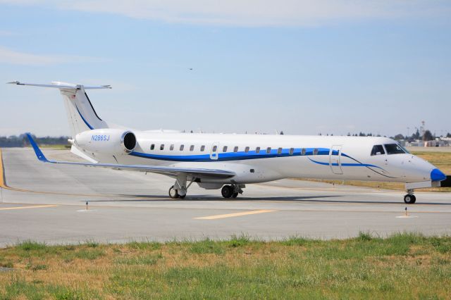 Embraer ERJ-145 (N286SJ)