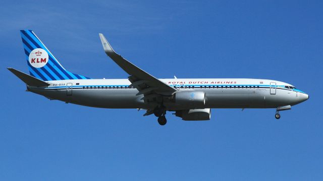 Boeing 737-800 (PH-BXA)