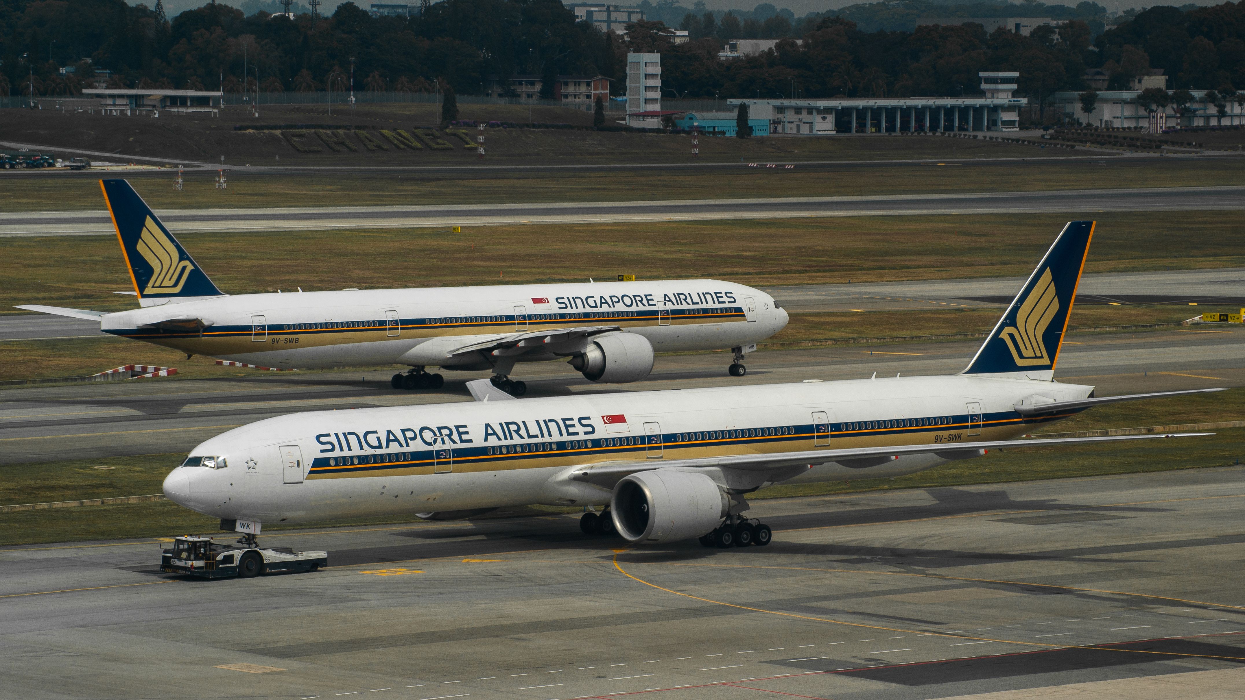 BOEING 777-300ER (9V-SWK) - Sister Aircraft passing each other