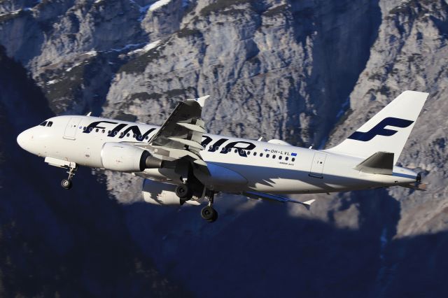 Airbus A319 (OH-LVL)