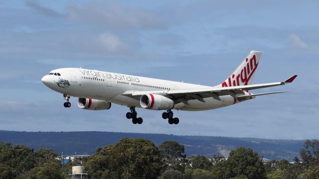 Airbus A330-200 (VH-XFD) - Airbus A330-200. Virgin Australia VH-XFD arr from Sydney Rwy 03 YPPH 160819