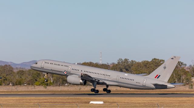 Boeing 757-200 (ANZ7572)