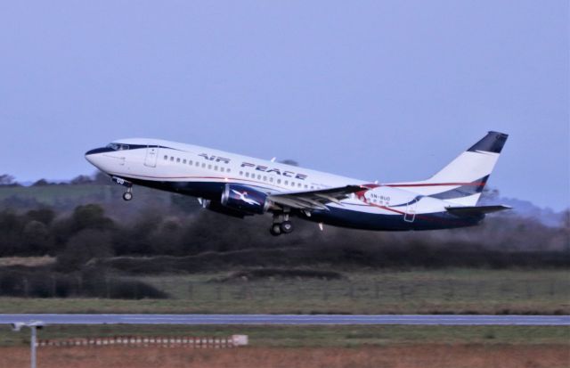 BOEING 737-300 (5N-BUO) - air peace b737-36q 5n-buo dep shannon for algiers 4/12/20.