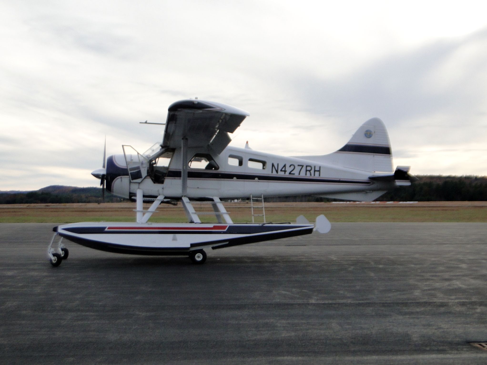 De Havilland Canada DHC-2 Mk1 Beaver (N427RH)