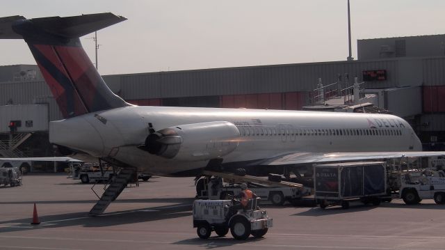 McDonnell Douglas MD-88 (N962DL)