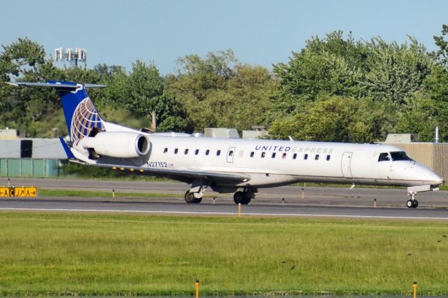 Embraer ERJ-145 (N27152) - Commutair (dba United Express) arriving into Buffalo (BUF) from Washington DC (IAD) on June 11th 2020