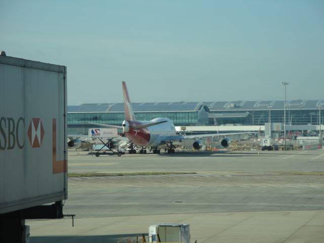 Boeing 747-200 — - Getting ready for its long flight over to Sydney