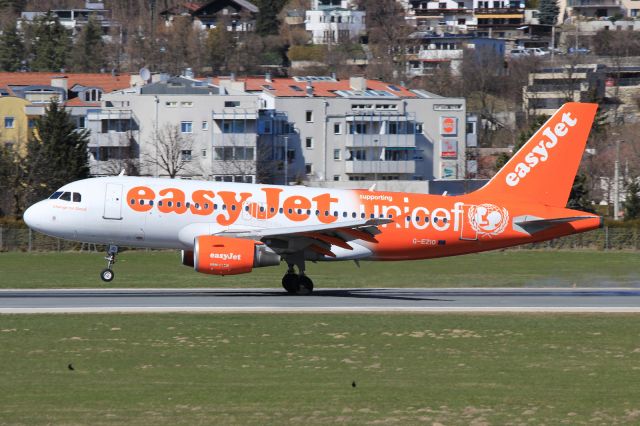 Airbus A319 (G-EZIO)