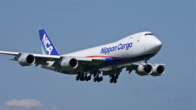 BOEING 747-8 (JA17KZ) - BOE527 on final to Rwy 16R to complete a flight test on 6/4/14. (LN:1487 / cn 37393). The aircraft is using temporary registration #N815BA.