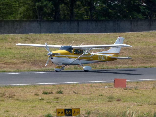 Cessna Skyhawk (TI-ALT)