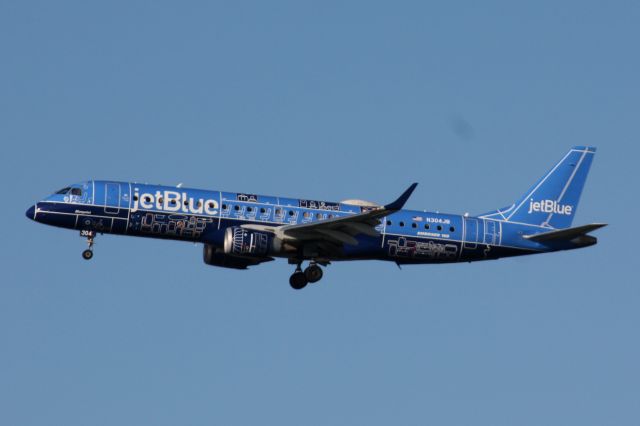 Embraer ERJ-190 (N304JB)