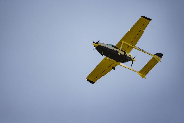 Cessna Super Skymaster (N903KK) - N903KK making that nice unique twin engine sound on the downwind for LGB 26R,