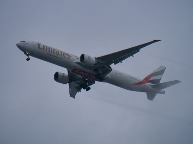 A6-EPW — - On final for KSEA, viewed from KBFI. 