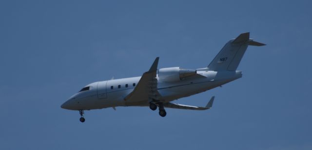 Canadair Challenger (N87)