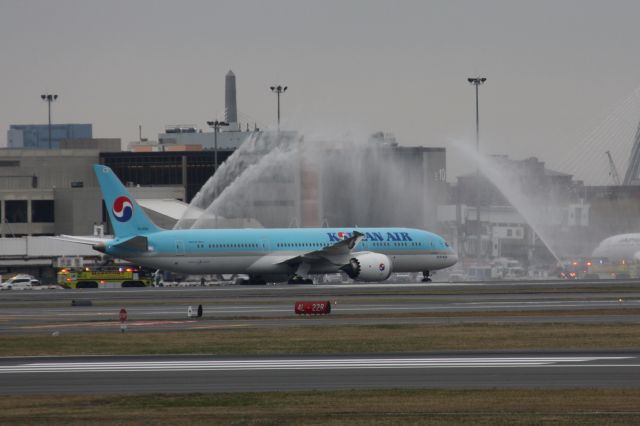 Boeing 787-9 Dreamliner (HL8084) - Inaugural arrival to a water canon salute on 4/12/19