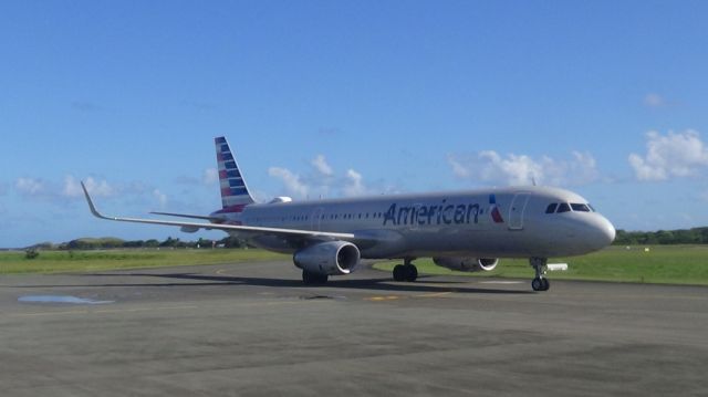 Airbus A321 (N158AN)
