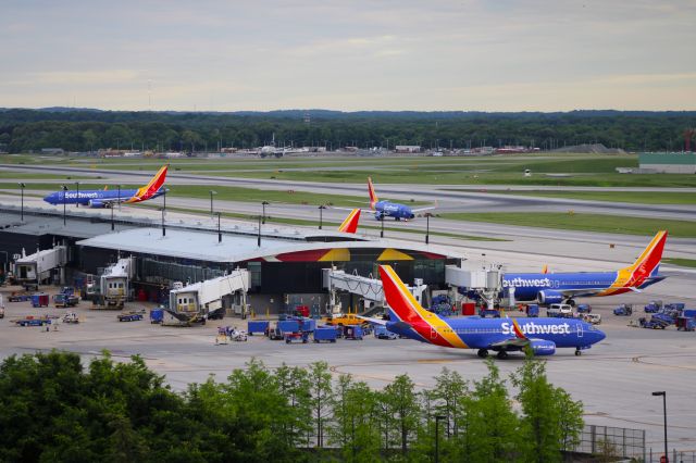 — — - Overview of Concourse A at BWI