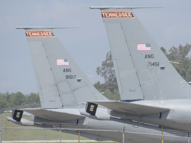 Boeing C-135FR Stratotanker (57-1451)