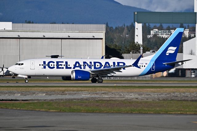 Boeing 737 MAX 8 (TF-ICE)