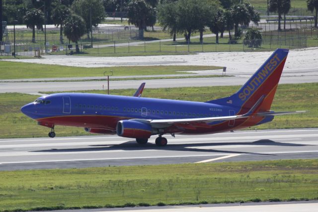BOEING 737-300 (N223WN) - Southwest Flight 2502 (N223WN) departs Runway 1R at Tampa International Airport enroute to Albany International Airport